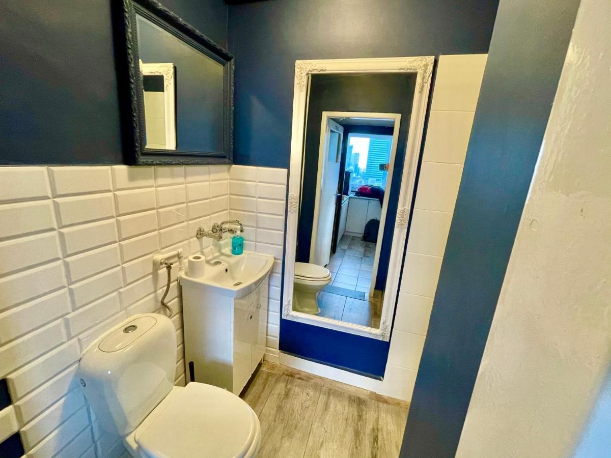 Super Apartament BLUE Ścisłe Centrum Dwie Linie Metra Netflix WiFi 300 Mbs Panorama Miasta Warschau Exterior foto